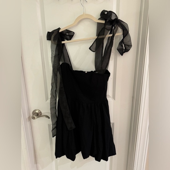 Reformation Enza Black Bow Shoulder Tie Dress Size 10 - Picture 3 of 6